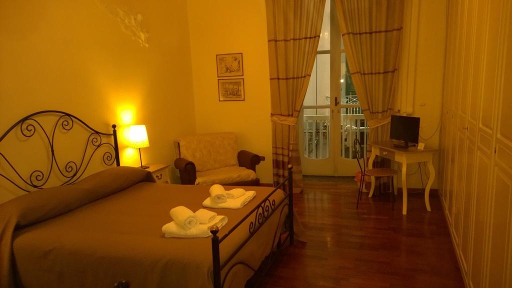 Palazzo Magnocavallo B&B Nápoles Habitación foto