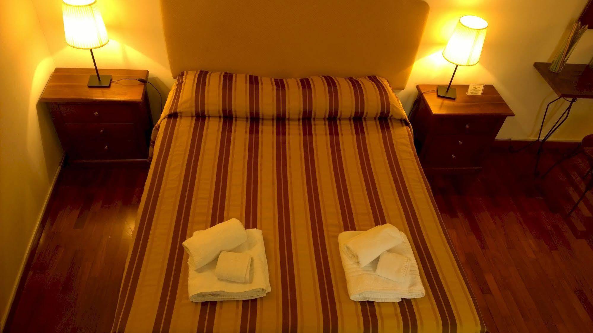 Palazzo Magnocavallo B&B Nápoles Exterior foto
